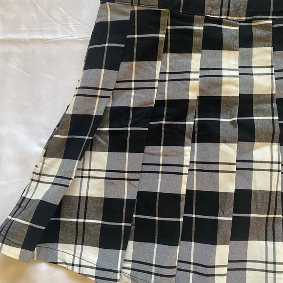 Checkered Overall Dress - Picture 2 of 8